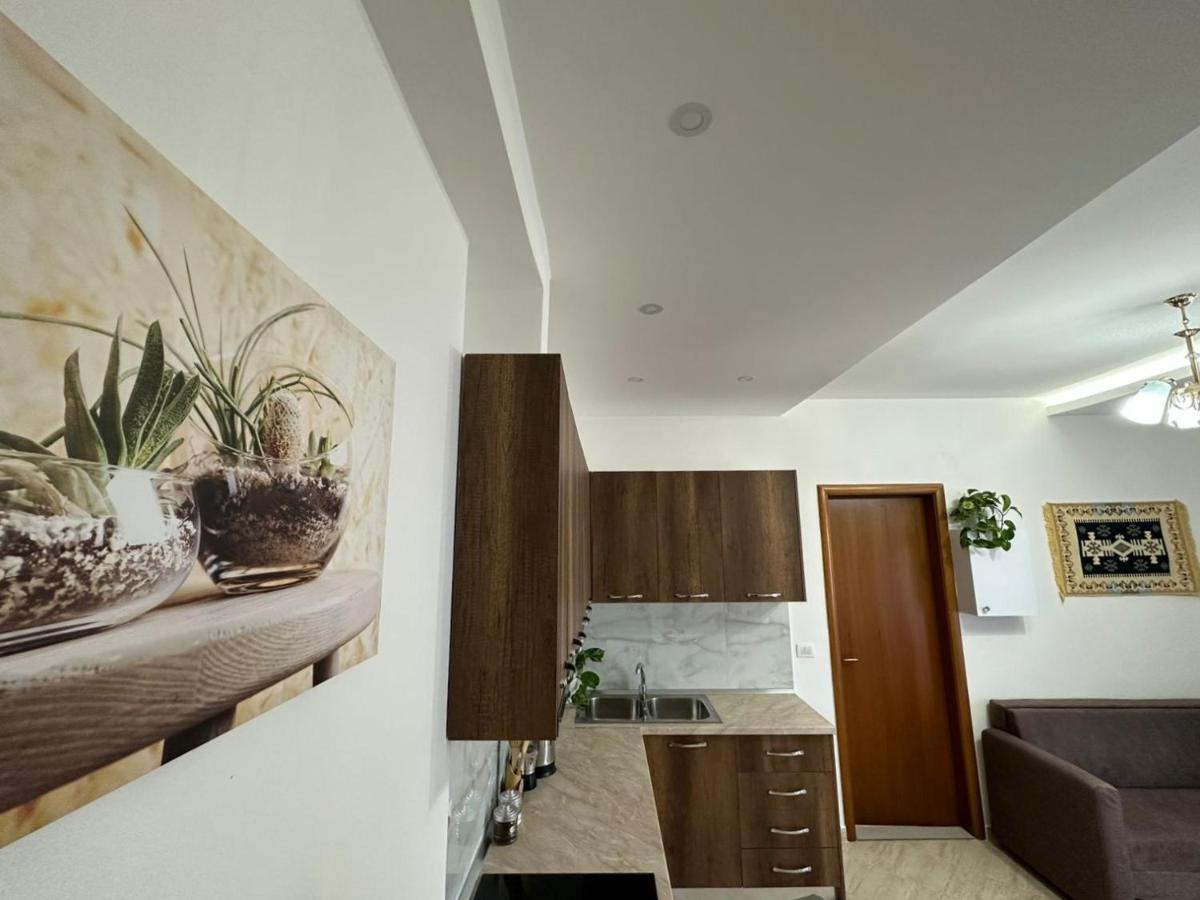 Apartament Trea - Port Side