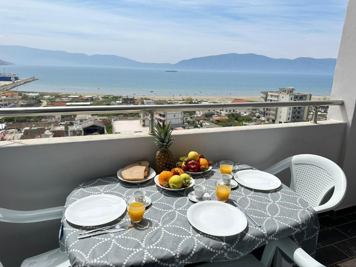 Apartament Trea - Port Side