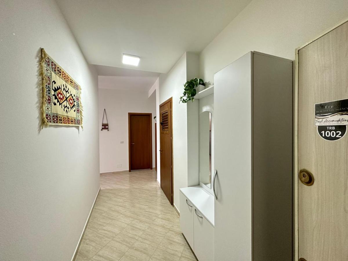 Apartament Trea - Port Side *
