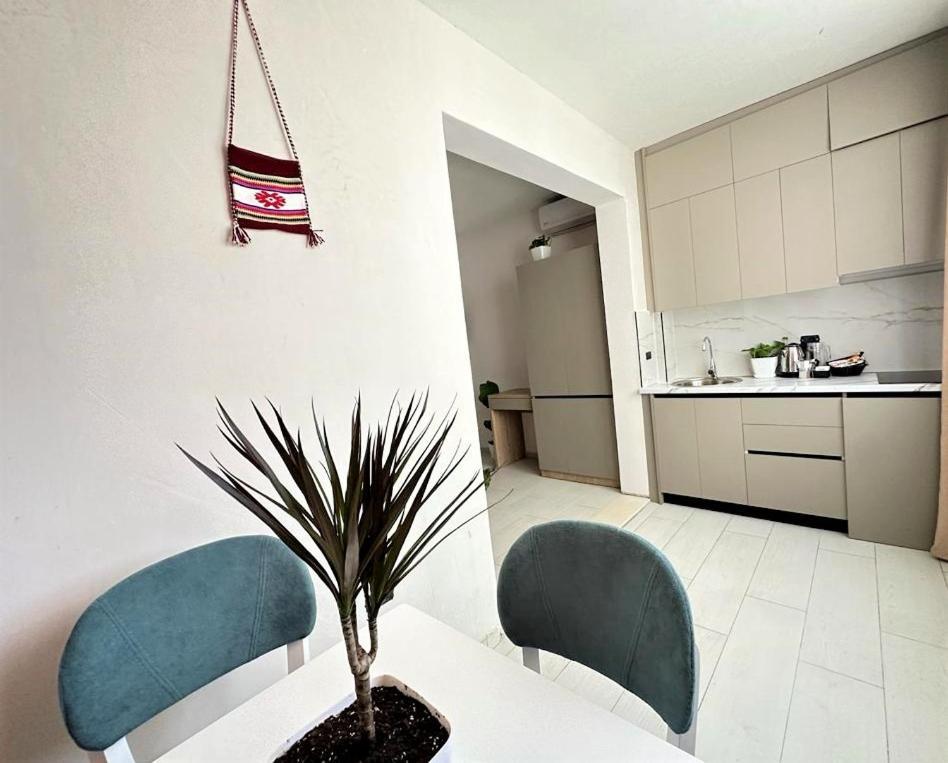 Apartament Trea - Port Side *